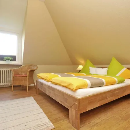 Suederhof 1 *